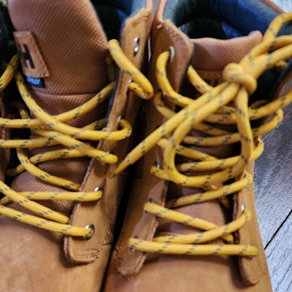 Helly Hansen waterproof boots - Picture 7 of 8